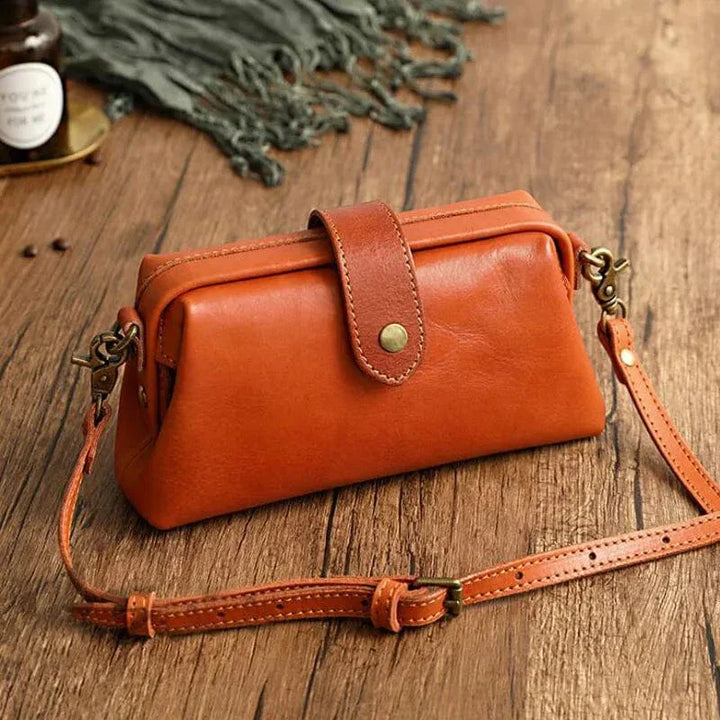 Ivy - Mini kožená crossbody kabelka