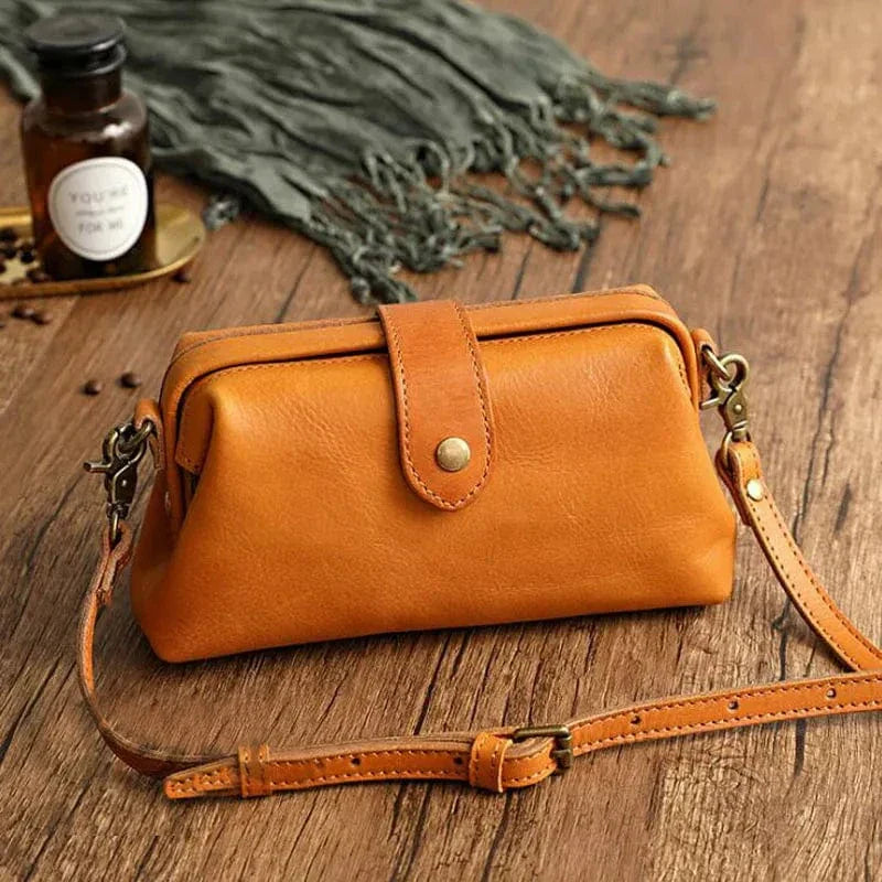 Ivy - Mini kožená crossbody kabelka