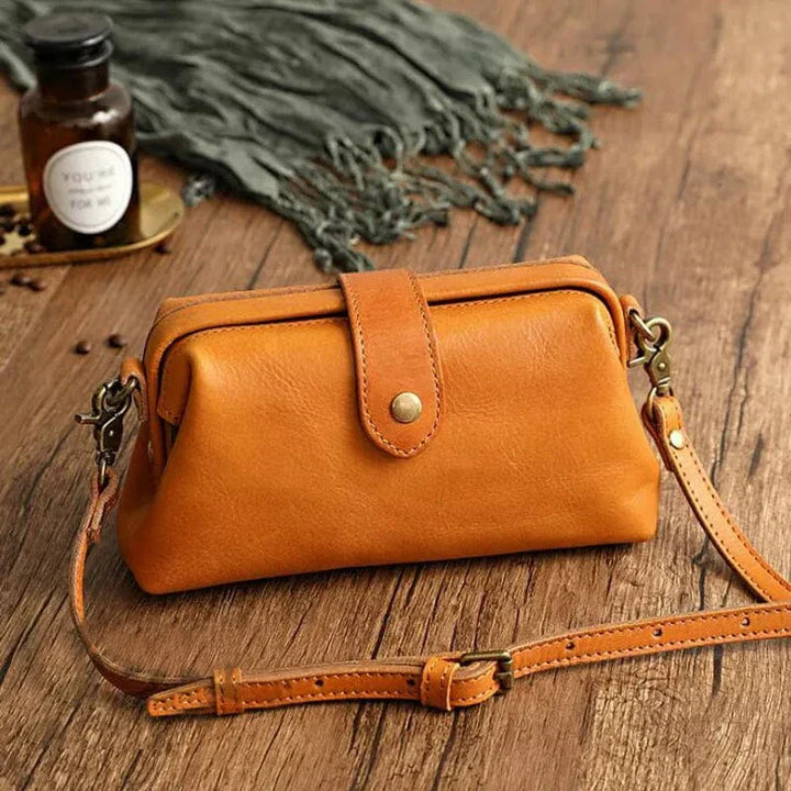 Ivy - Mini kožená crossbody kabelka
