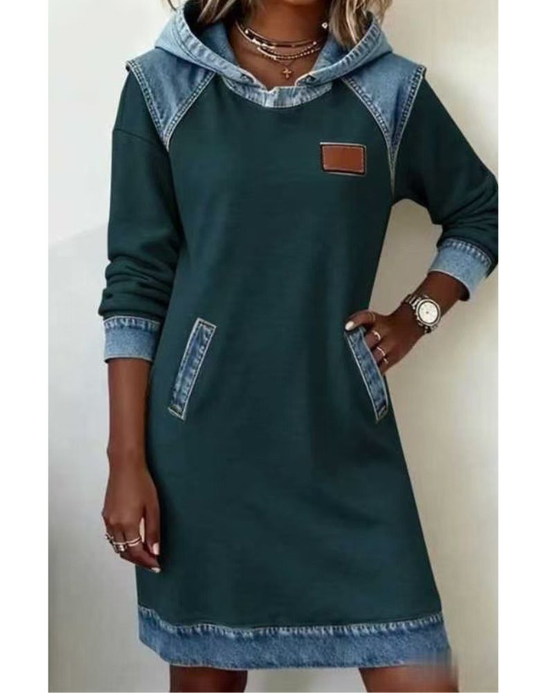 Džínová šaty s kapucí