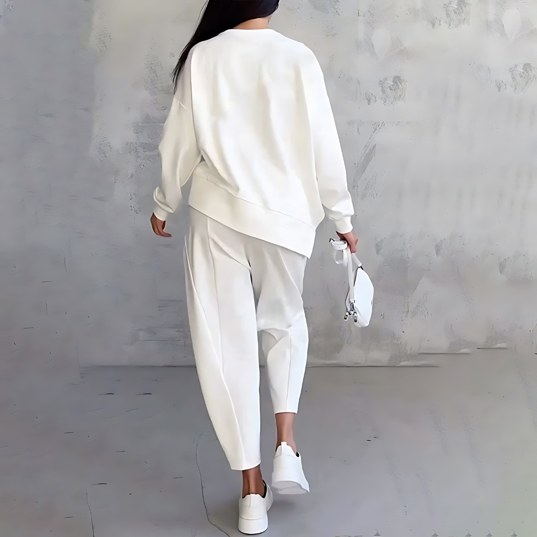 Isabeau | Dokončete Dvoudílný Stylový a Univerzální