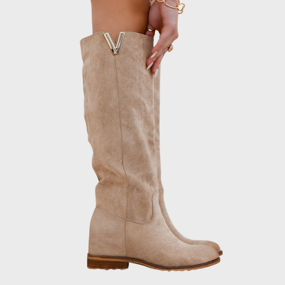 Luna | Lenka – Elegantní kotníkové boty s vnitřním klínem