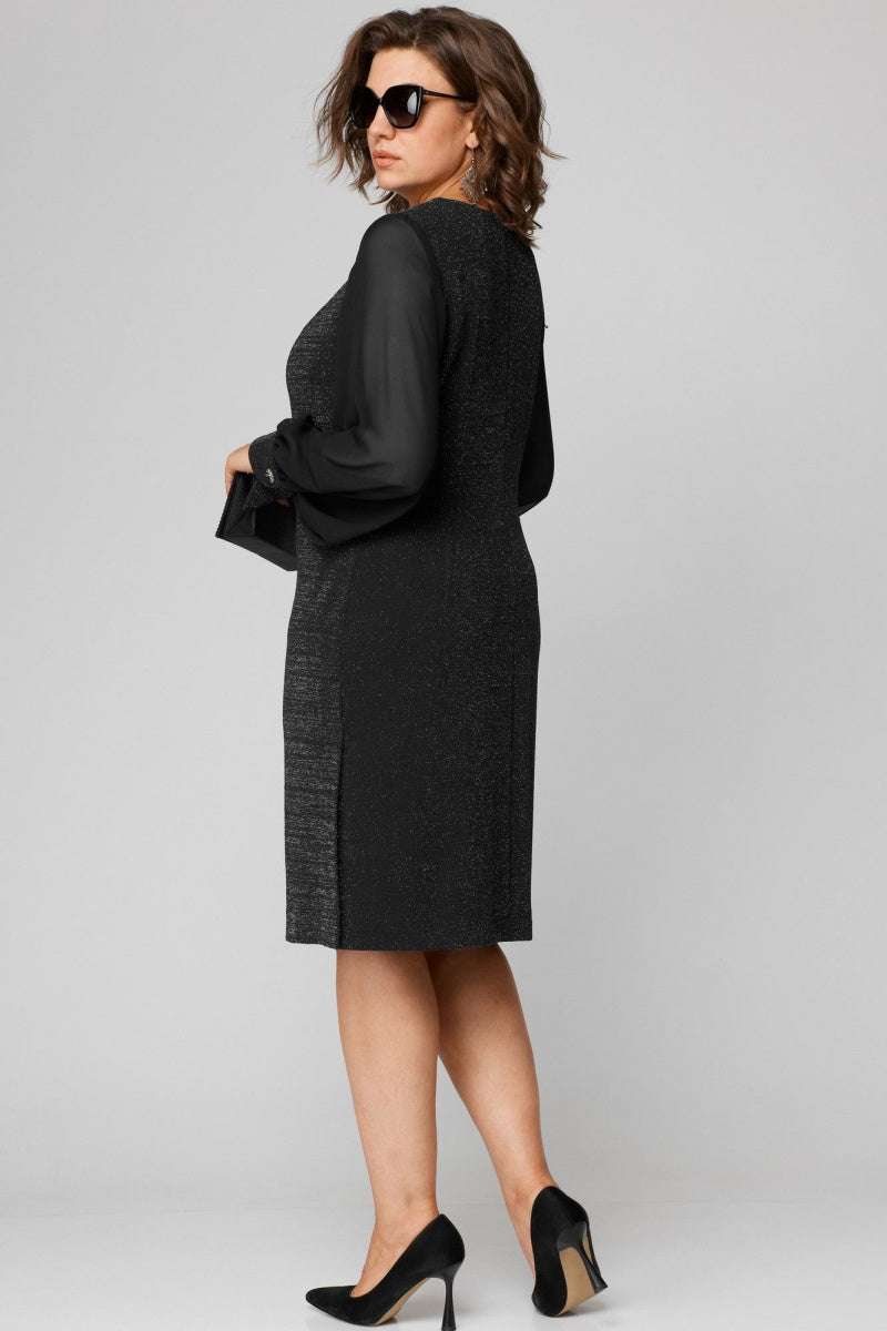 Dámské šaty v jednobarevném provedení s kulatým výstřihem